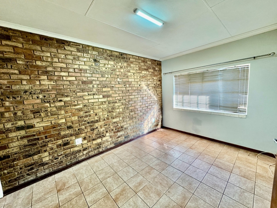 3 Bedroom Property for Sale in Die Bult North West